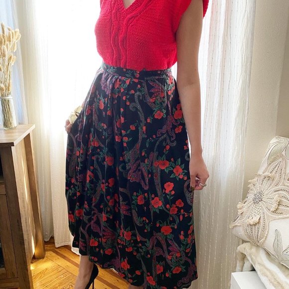 SOLD Country Suburbans Floral Vintage Maxi Skirt - Picture 2 of 4
